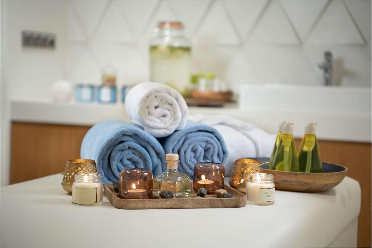Radisson Blu Hotel & Residence, Riyadh Diplomatic Quarter מראה חיצוני תמונה