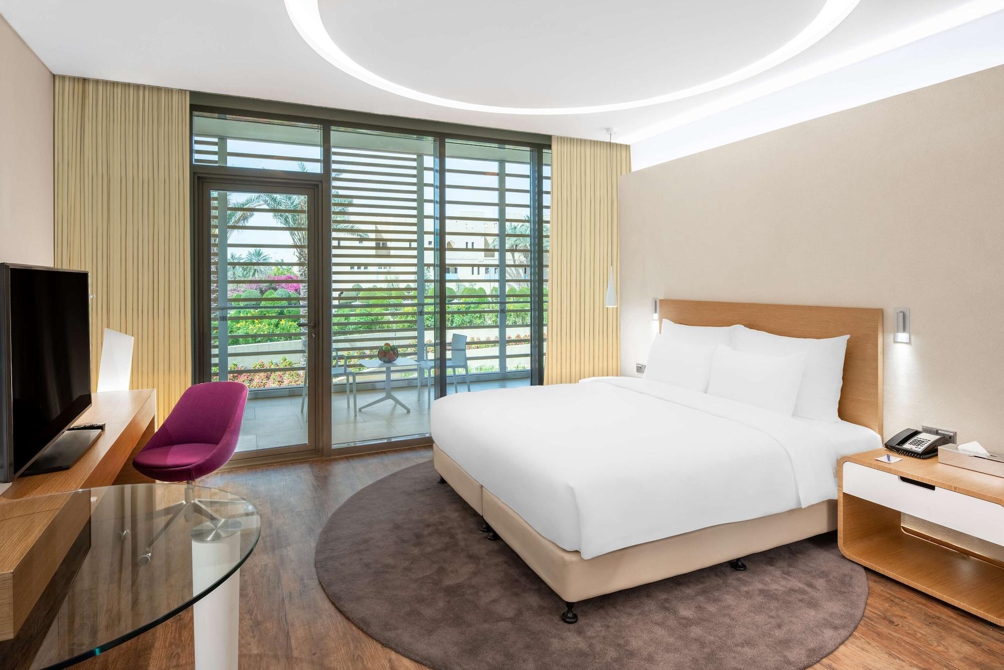 Radisson Blu Hotel & Residence, Riyadh Diplomatic Quarter מראה חיצוני תמונה